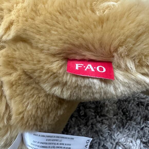 Giant 22" FAO Schwarz Patrick the Pup Dog Plush Stuffed Animal  Toys R Us - Picture 8 of 10